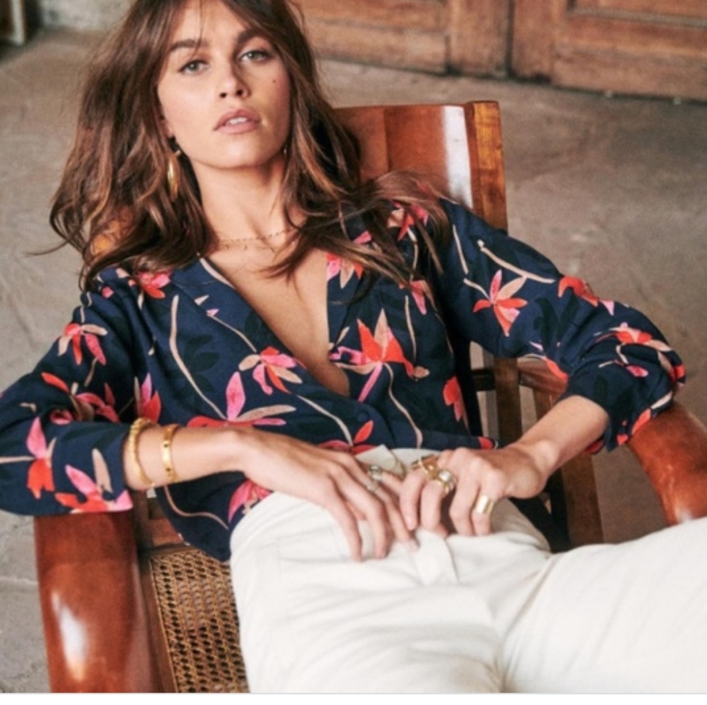 Sezane Florence blouse, excellent like new condition Fr 36, but really fits US 6